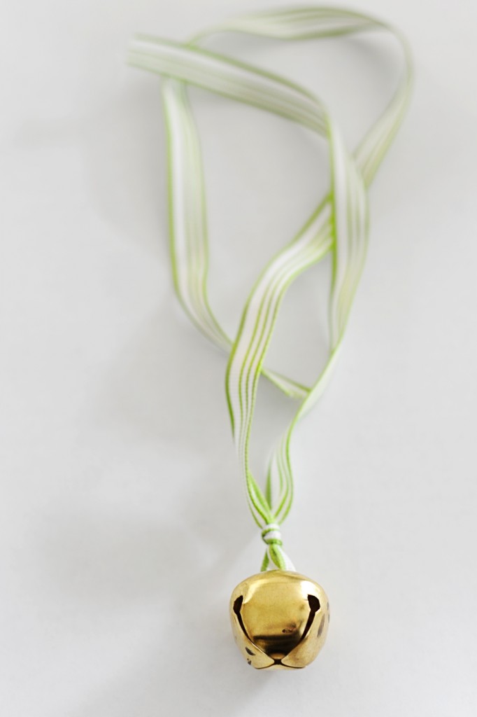 a bell necklace web