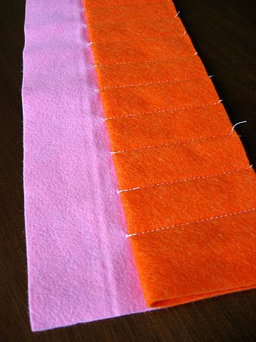 felt-crayon-roll-making-pockets felt-crayon-roll-making-pockets